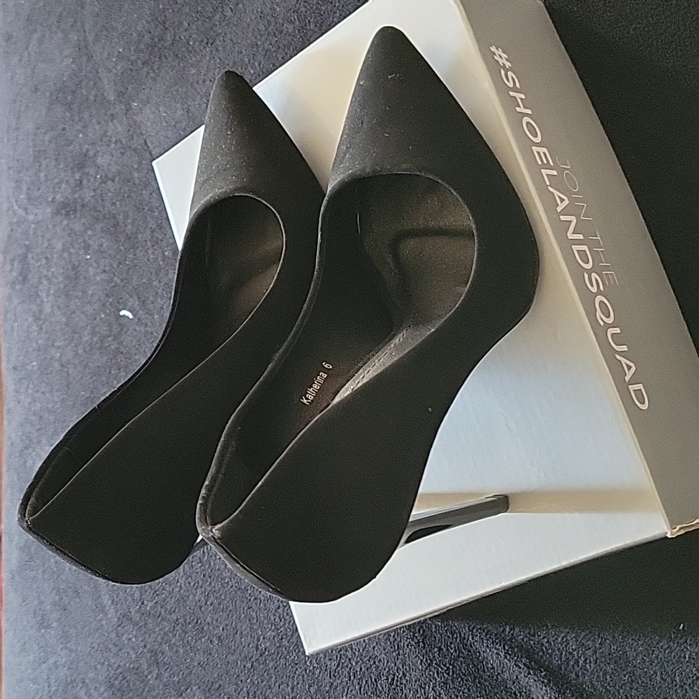 Black Katherina Black Pumps
